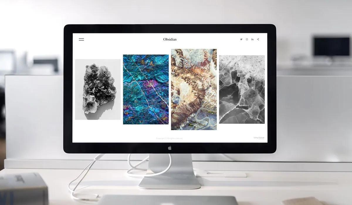 ordinateur mac avec site internet